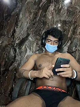 Snapshot of rony6663 chatting on November 7, 6:23 pm rony6663 online show from November 7, 6:23 pm