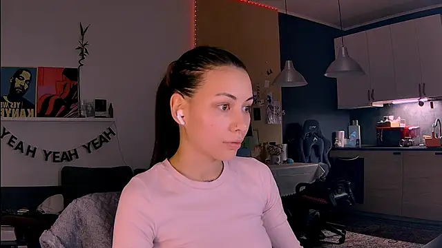 valorant girl online show from February 12, 2:50 pm