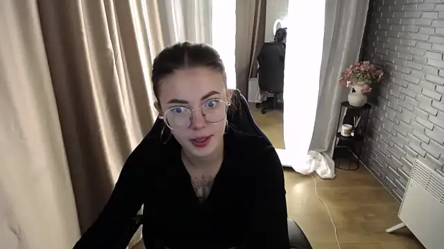 Ritaneer online show from September 10, 8:02 am