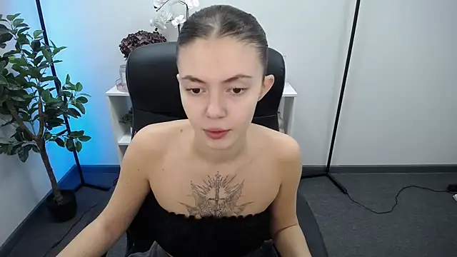 Ritaneer online show from December 1, 8:59 am