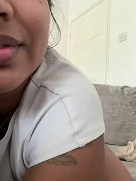 TEMPTING-TAMMY online show from May 9, 7:23 am