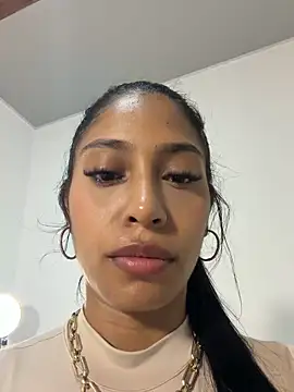 Snapshot of Anna_risse chatting on June 14, 7:20 am Anna risse online show from June 14, 7:20 am