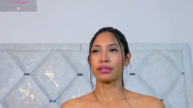 Anna risse online show from December 4, 6:45 am