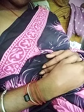 aadhini01 online show from November 16, 2:27 am