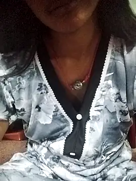 aadhini01 online show from October 29, 5:45 pm