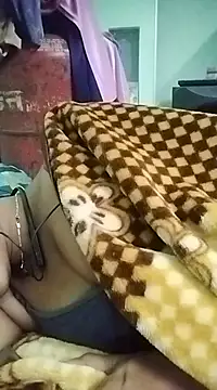 aadhini01 online show from February 14, 12:19 am