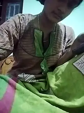 aadhini01 online show from February 1, 6:29 pm