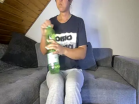 stunning Rosi online show from September 10, 10:14 am