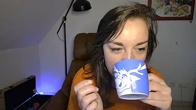 stunning Rosi online show from March 23, 7:20 am