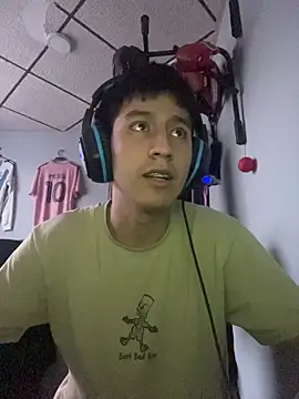 Stiven 017 online show from January 18, 10:57 pm