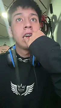 Stiven 017 online show from February 3, 1:38 am