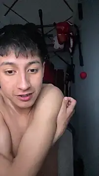 Stiven 017 online show from February 8, 1:03 am