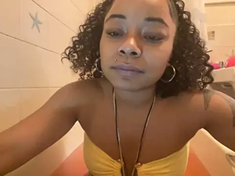 ChloeRebel online show from December 21, 6:33 pm