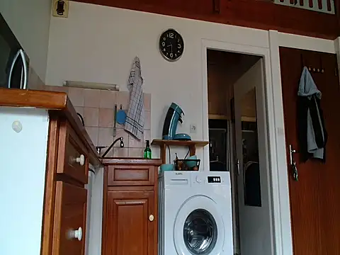 Lauzo21 online show from February 25, 7:30 am