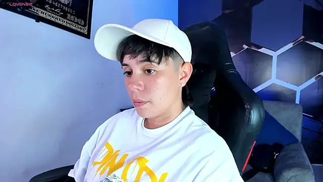 AbbySmiitth  online show from November 4, 9:40 pm