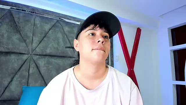 AbbySmiitth  online show from April 17, 10:45 pm