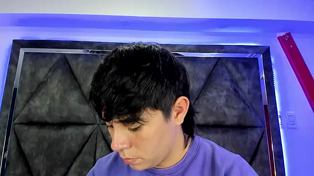 AbbySmiitth  online show from December 5, 7:12 pm