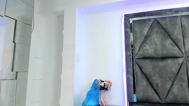 AbbySmiitth  online show from March 23, 10:20 pm