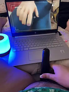 yourcutesarah online show from November 15, 11:20 pm