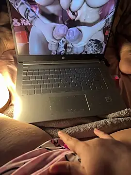 yourcutesarah online show from June 13, 1:47 am