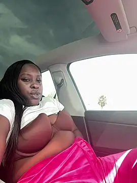 Snapshot of Insultedbalceni chatting on March 10, 9:51 pm Insultedbalceni online show from March 10, 9:51 pm