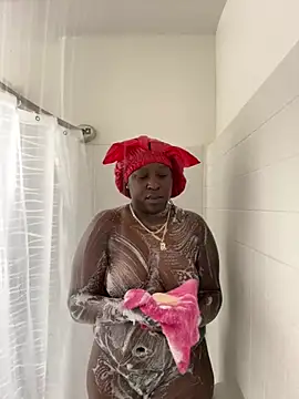 Snapshot of Insultedbalceni chatting on January 23, 8:24 pm Insultedbalceni online show from January 23, 8:24 pm