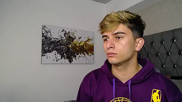 Snapshot of MrWilliseo chatting on October 1, 2:38 am MrWilliseo online show from October 1, 2:38 am