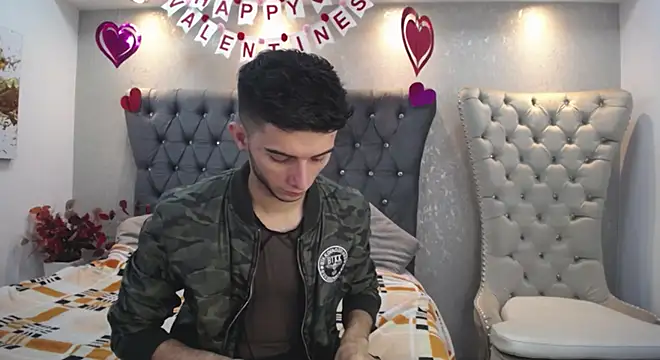 Snapshot of MrWilliseo chatting on February 10, 8:00 pm MrWilliseo online show from February 10, 8:00 pm