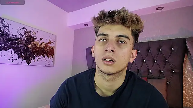 Snapshot of MrWilliseo chatting on September 10, 7:57 pm MrWilliseo online show from September 10, 7:57 pm