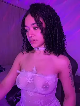 Crystal Dluna online show from September 26, 3:19 pm