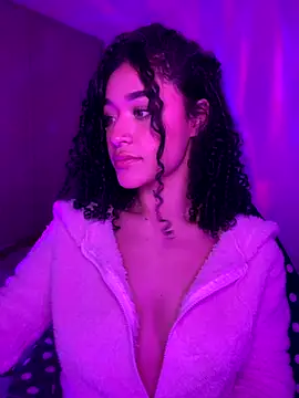 Crystal Dluna online show from September 11, 12:21 am