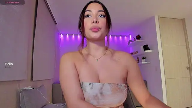 Snapshot of lupejones chatting on October 11, 2:01 am lupejones online show from October 11, 2:01 am