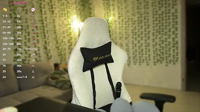 whoa-hoa-hoa-hoa-hoa online show from March 20, 5:47 pm