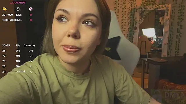 whoa-hoa-hoa-hoa-hoa online show from April 18, 4:42 pm