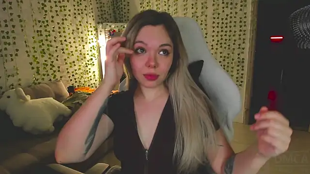 whoa-hoa-hoa-hoa-hoa online show from February 22, 6:09 pm