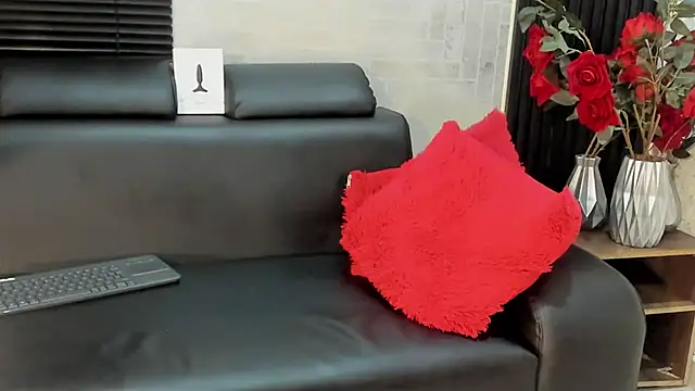 Snapshot of KENDER21_ chatting on March 20, 6:52 am KENDER21 online show from March 20, 6:52 am