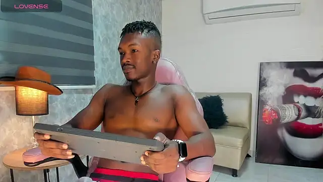 Snapshot of KENDER21_ chatting on November 20, 8:20 pm KENDER21 online show from November 20, 8:20 pm