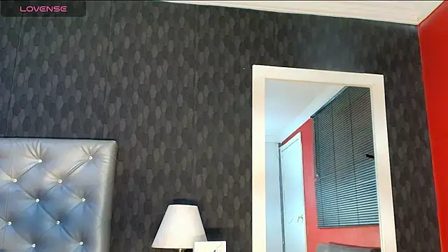 Snapshot of KENDER21_ chatting on September 29, 8:14 pm KENDER21 online show from September 29, 8:14 pm