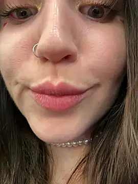 meow girl online show from February 11, 9:09 am