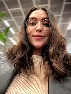 meow girl online show from November 21, 8:02 am