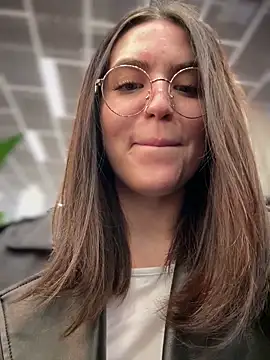 meow girl online show from October 11, 12:06 pm