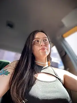 Snapshot of meow_girl chatting on June 22, 11:29 am meow girl online show from June 22, 11:29 am