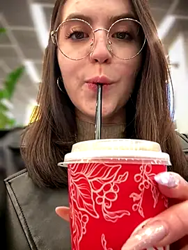 meow girl online show from October 22, 10:36 am