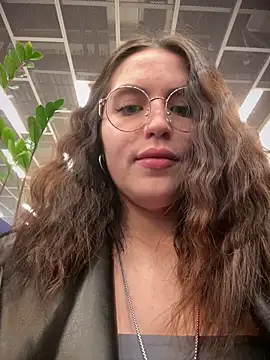 meow girl online show from November 2, 9:03 am