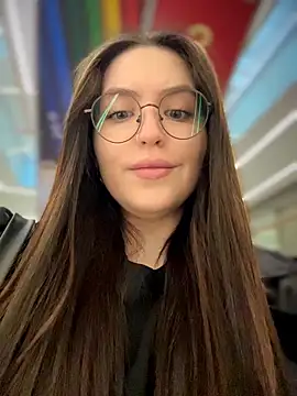 meow girl online show from April 19, 9:10 am