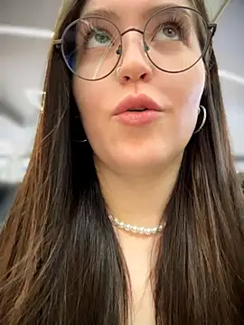 meow girl online show from April 16, 9:54 am