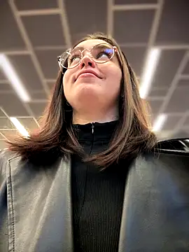 meow girl online show from October 4, 11:12 am