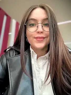 meow girl online show from March 24, 3:01 pm