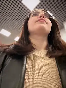 meow girl online show from October 26, 4:07 pm