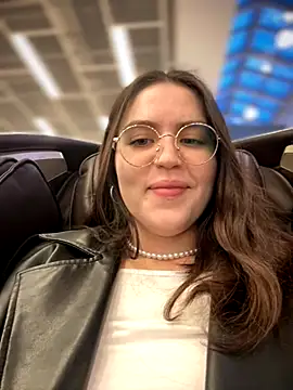 meow girl online show from November 29, 9:09 am